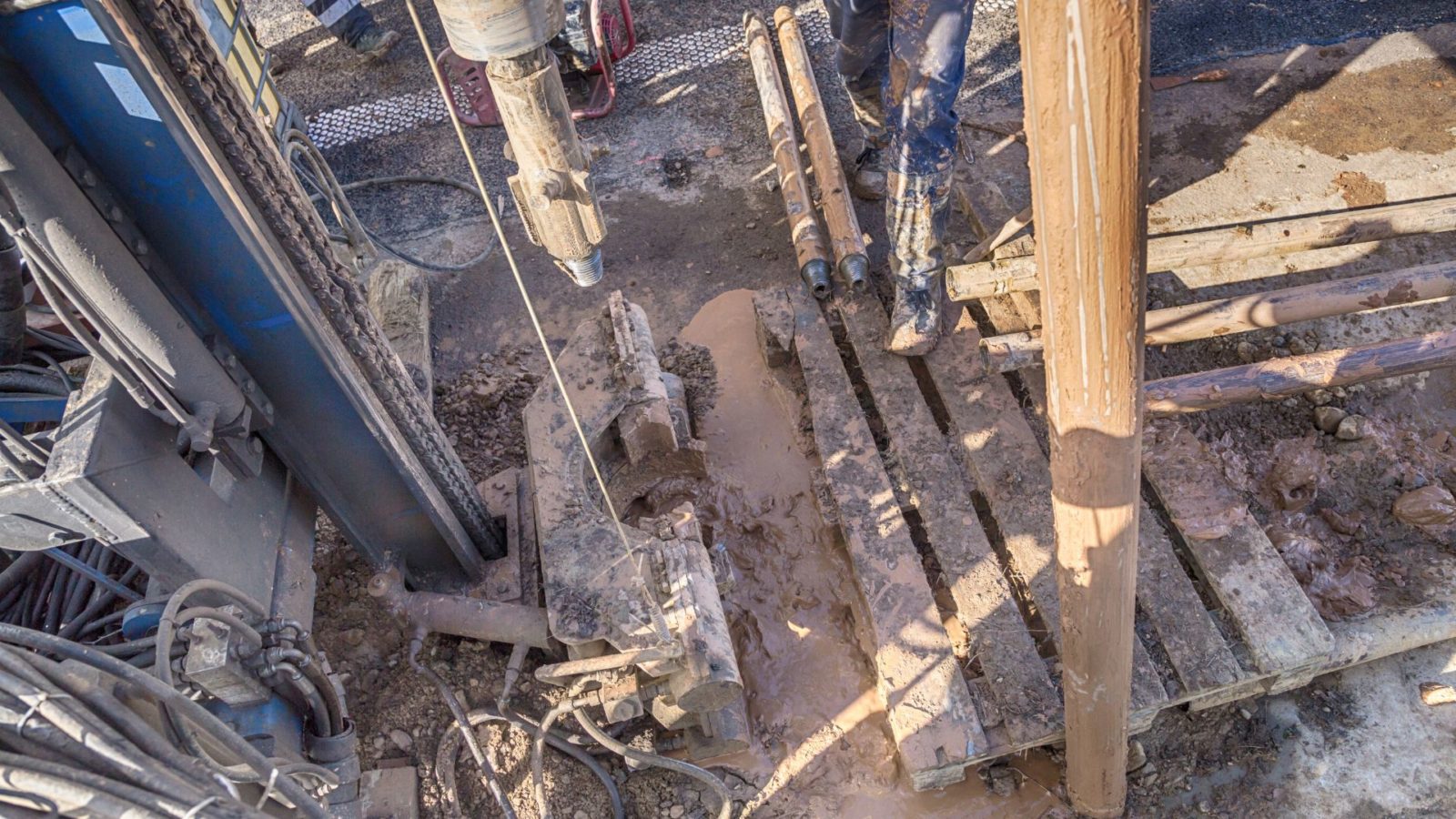 Essais géotechniques en cours sur un chantier de construction